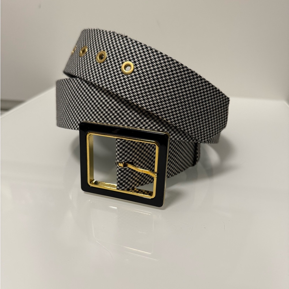VINTAGE Escada Black and White Houndstooth Belt